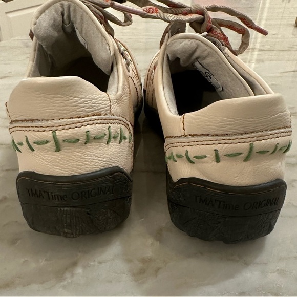TMA Eyes Shoes Leather Lace Up Retro Comfort walking Sneaker Womens size 6.5 - Picture 3 of 8